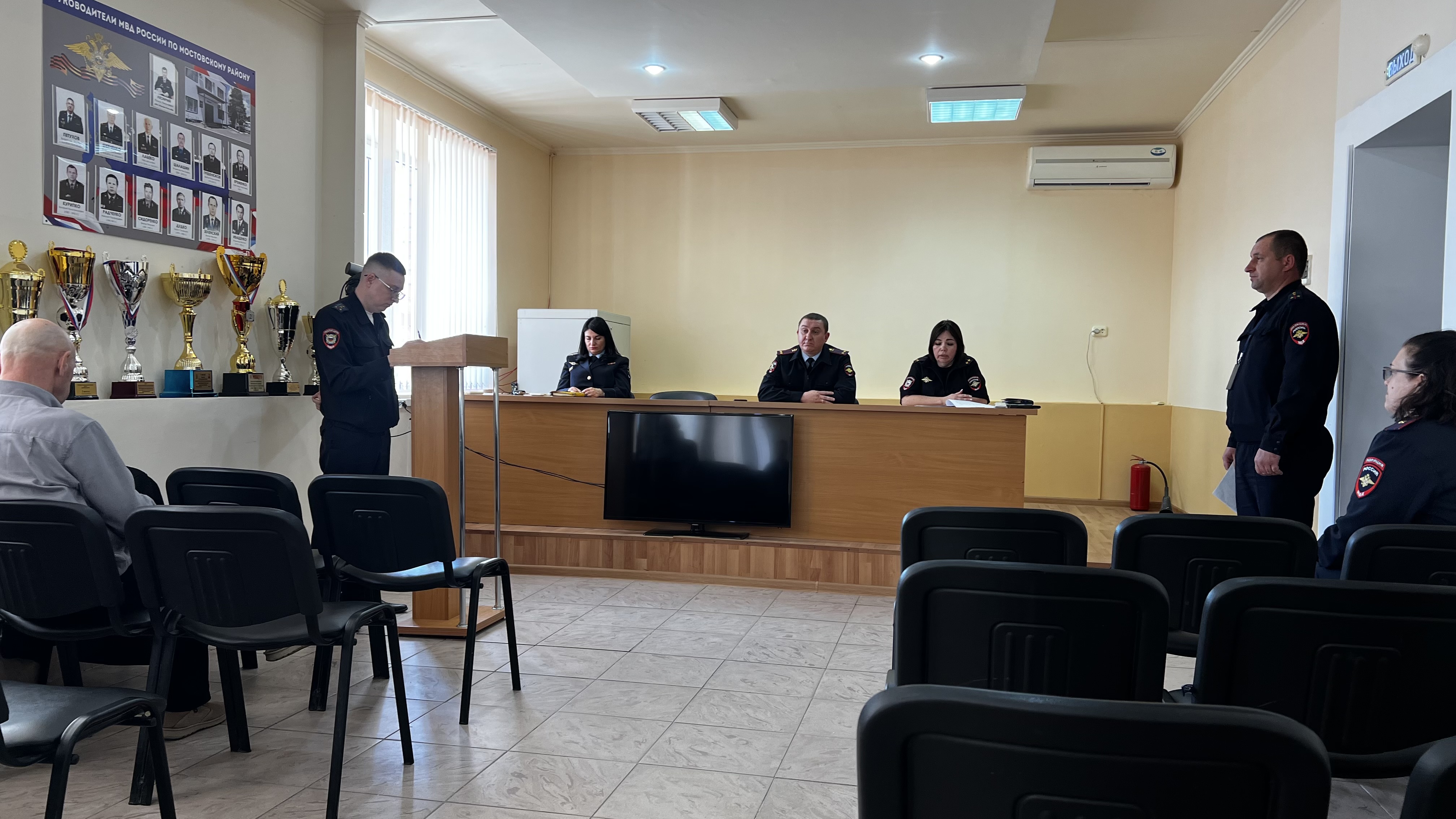 В Мостовском районе член общественного совета при Отделе оценил работу аттестационной комиссии